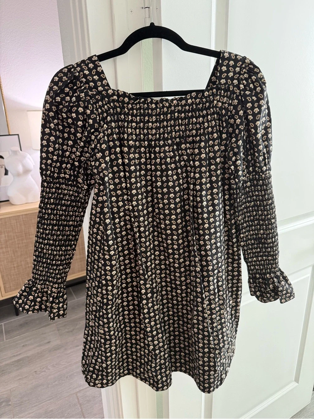 Doen Floral Smocked Dress - Picture 3 of 8